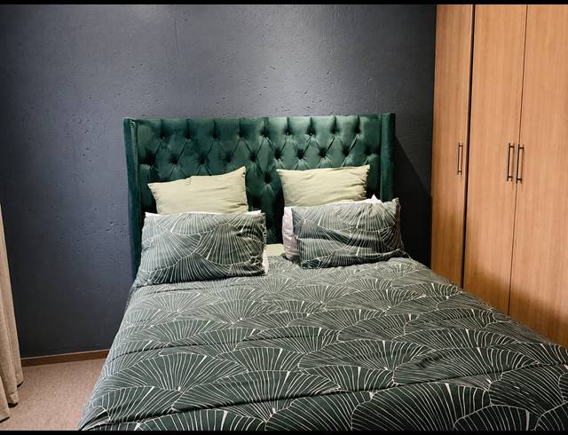 2 BEDROOM APARTMENT FOR SALE IN VANDERBIJLPARK SE 6